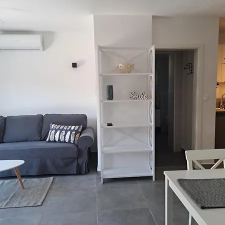 Appartamento No26 Povile